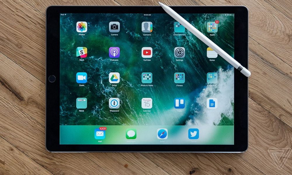  Apple iPad Review