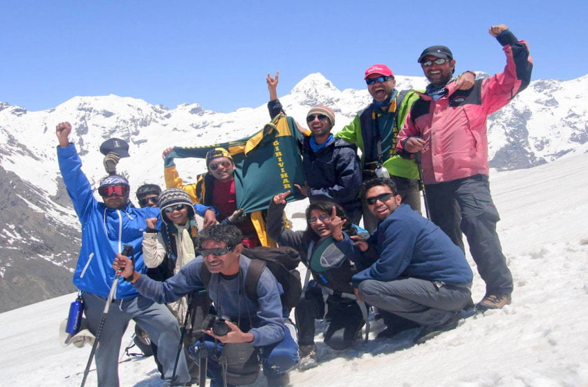  Free and Easy or Join a Package Group Tour?